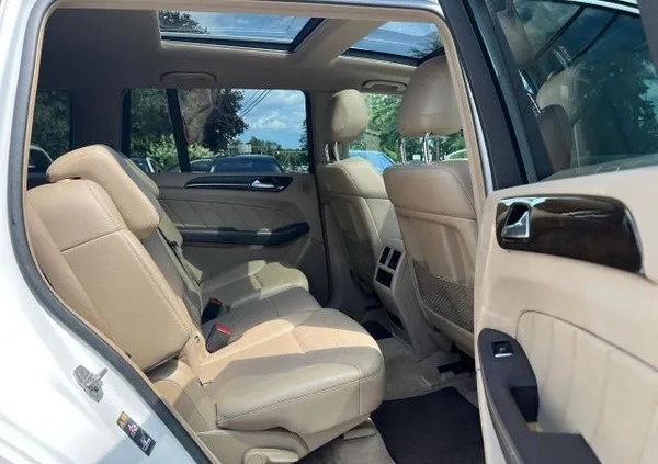 Mercedes-Benz GL cena 126000 przebieg: 230000, rok produkcji 2016 z Miechów małe 326
